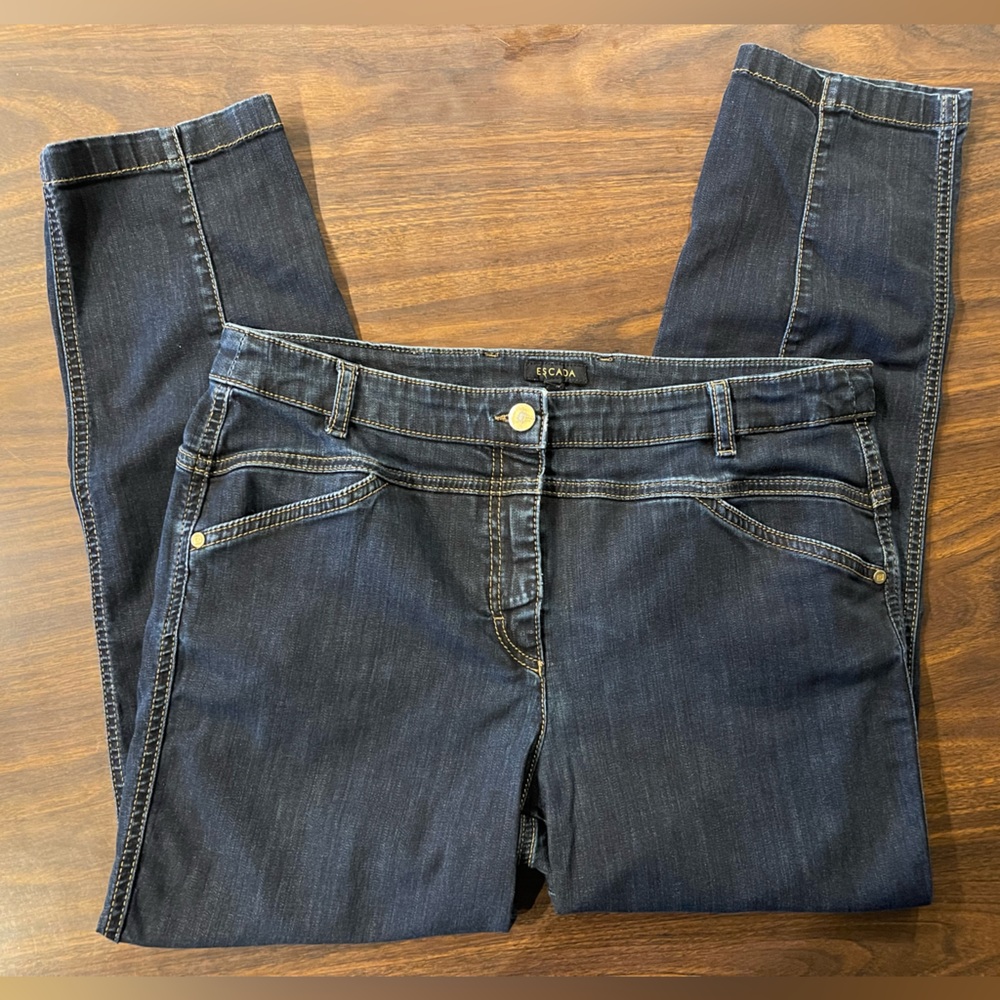 ESCADA Dark Indigo Skinny Jeans Gold Hardware Luxury Denim Size 44 / US 12-14